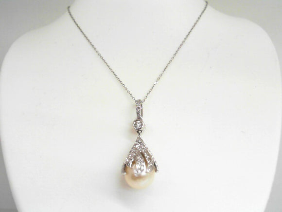 White Gold Cultured Pearl and Diamond Necklace
