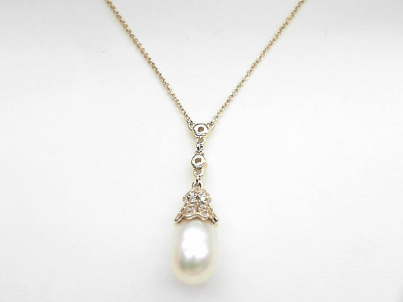 14k Yellow Gold Pearl and Diamond Necklace