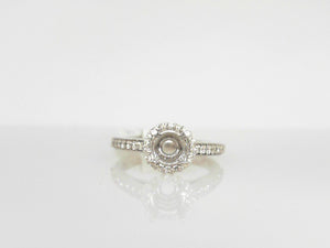 White Gold Diamond Semi Mounting for Round with Halo