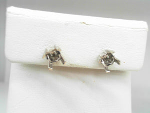 White Gold Diamond Semi Mounting Studs for Round