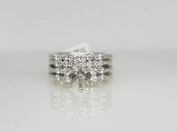 Semi for Round Bridal Set