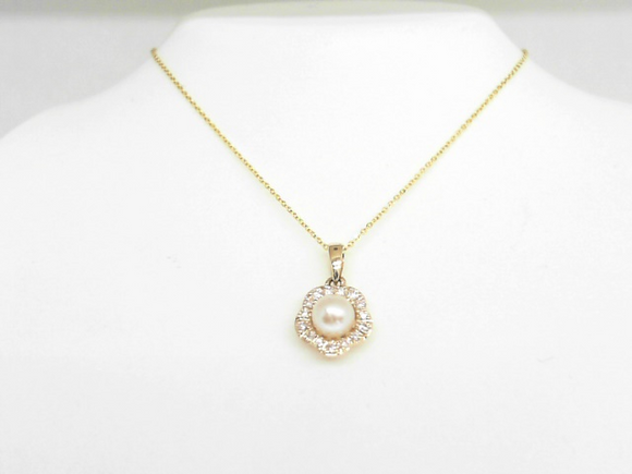 Yellow Gold 4.5mm Pearl and Diamond Necklace