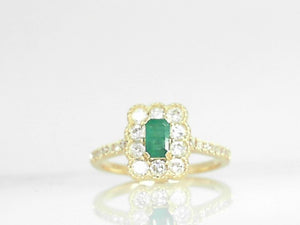 14k Yellow Gold 0.33ct Emerald and 0.55ct Diamond Ring