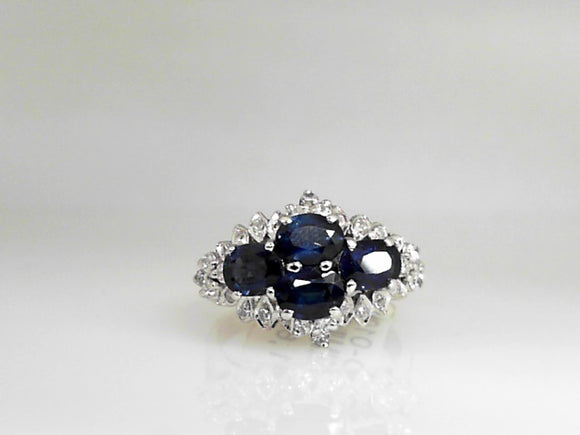 18K White Gold Sapphire and Diamond Ring with 1.60 CT Sapphire and 0.28 CT Diamonds
