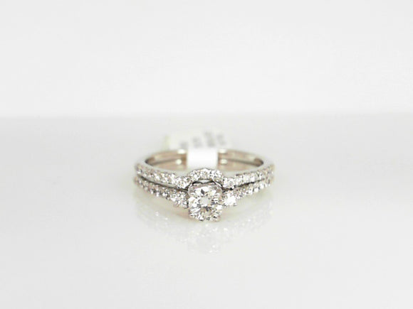 White Gold Round Diamond Bridal Set