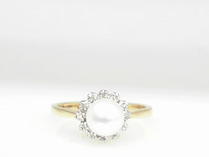 10k Yellow Gold Freshwater Pearl and Diamond Ring