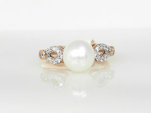 14K RG .20 CT Diamond and Cultured Pearl Ring