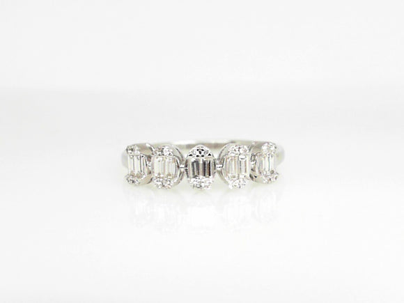 14K WG .31 CTW Round & Baguette Diamond Band