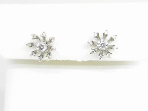 White Gold Diamond Jackets (Center Stud Not Included)