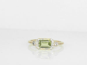 Yellow Gold Peridot and Diamond Ring